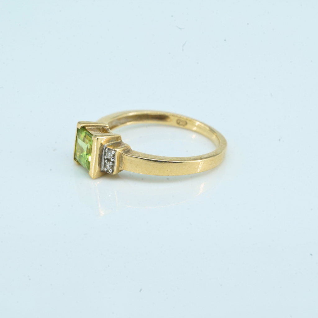 Queen of the Jungle Ring